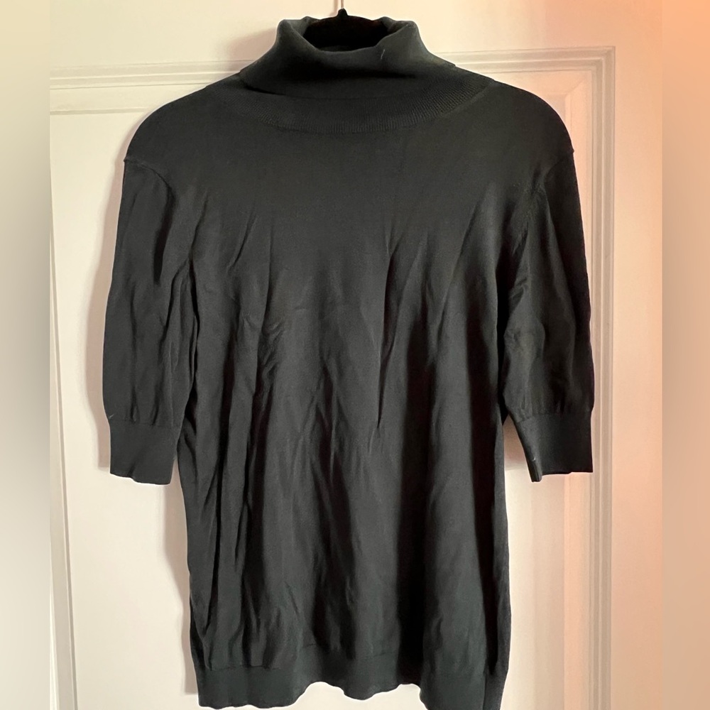 Ann Taylor turtleneck w/ 1/2 sleeves